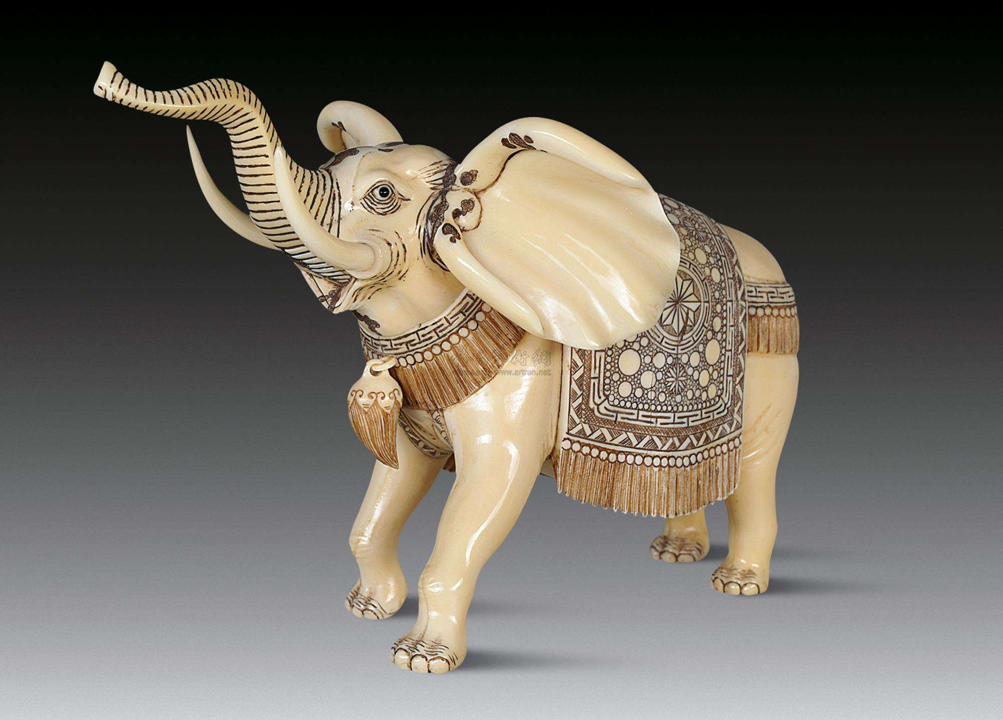 辦公寫字臺(tái)風(fēng)水詳解，什么擺件能提升事業(yè)運(yùn)？(圖2)